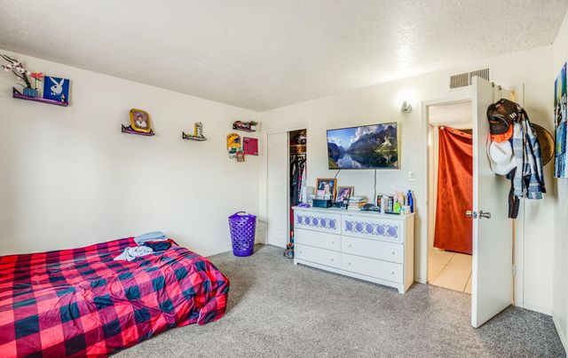 75 Darlene Road SE, Rio Rancho, NM 87124