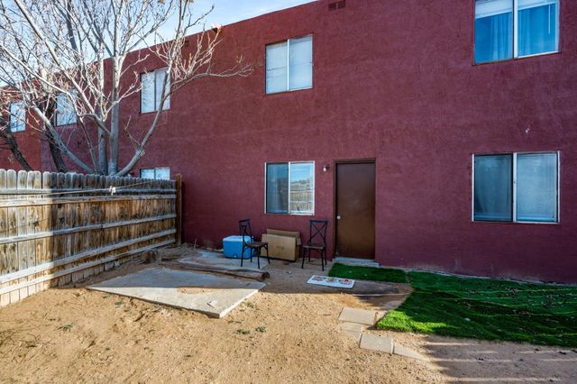 75 Darlene Road SE, Rio Rancho, NM 87124