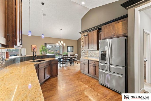 6301 Artisan Court, Lincoln, NE 68516