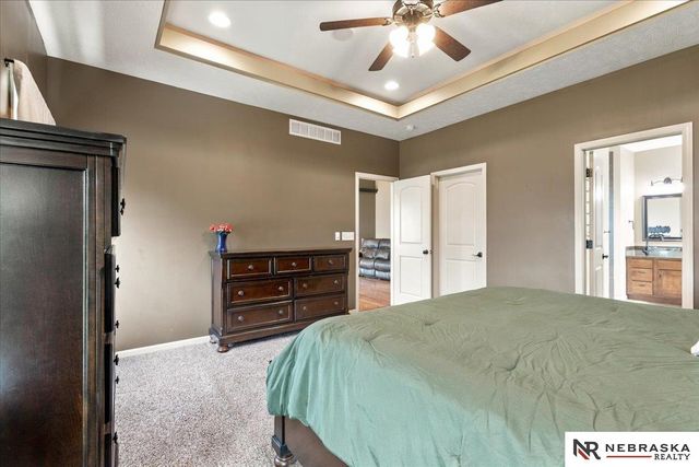 6301 Artisan Court, Lincoln, NE 68516