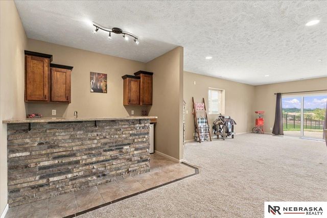 6301 Artisan Court, Lincoln, NE 68516