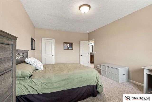 6301 Artisan Court, Lincoln, NE 68516