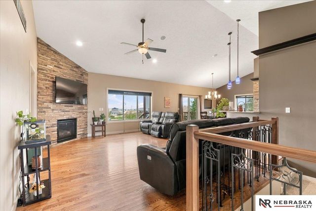 6301 Artisan Court, Lincoln, NE 68516