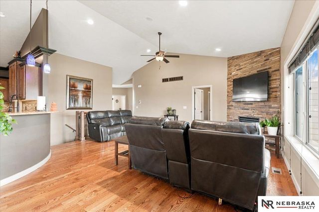 6301 Artisan Court, Lincoln, NE 68516