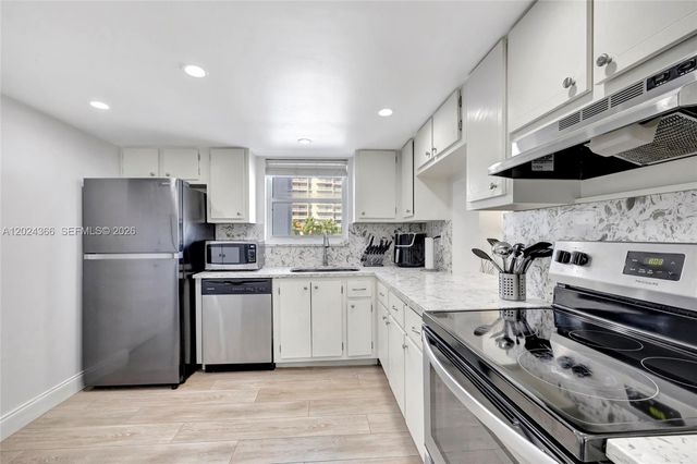 3015 N Ocean Blvd 6A, Fort Lauderdale, FL 33308
