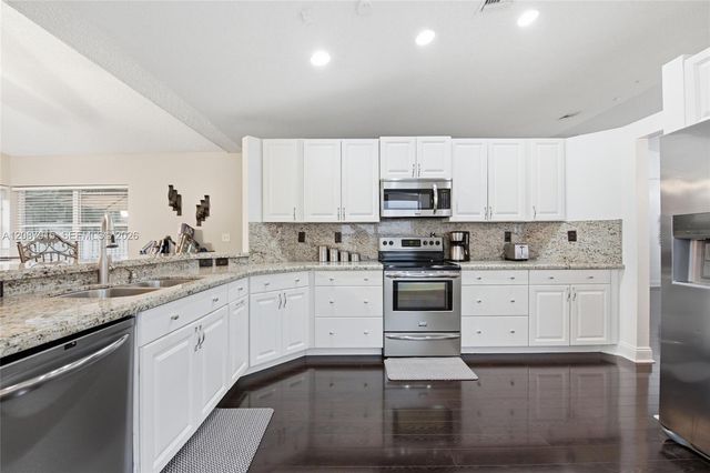5346 NW 99th Way, Coral Springs, FL 33076