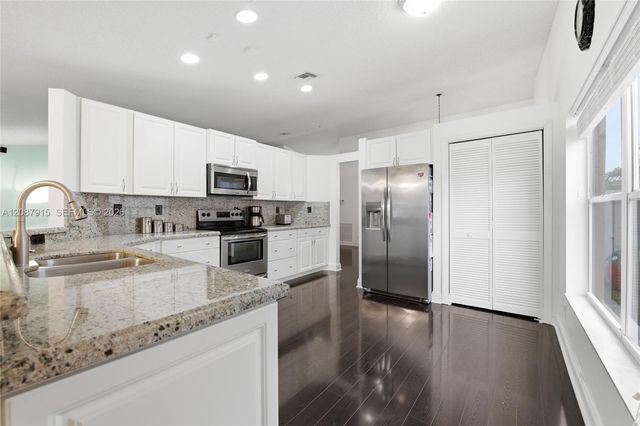 5346 NW 99th Way, Coral Springs, FL 33076
