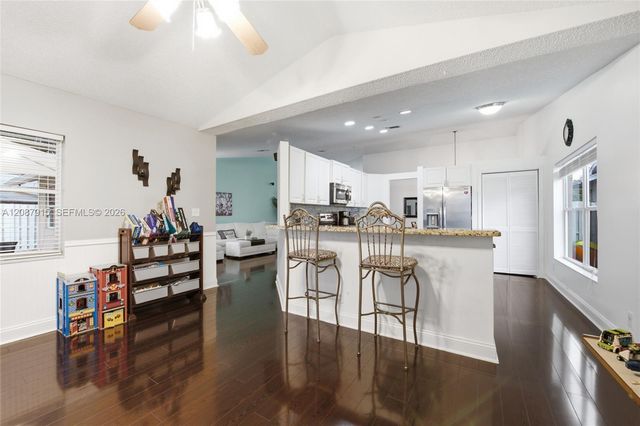 5346 NW 99th Way, Coral Springs, FL 33076