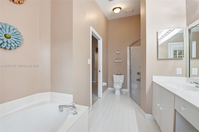 5346 NW 99th Way, Coral Springs, FL 33076