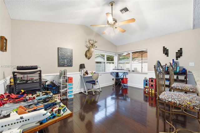 5346 NW 99th Way, Coral Springs, FL 33076