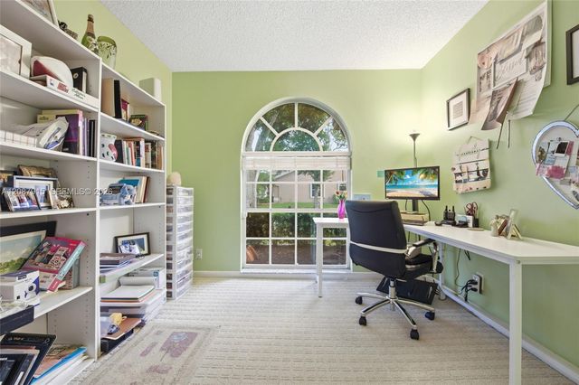 5346 NW 99th Way, Coral Springs, FL 33076
