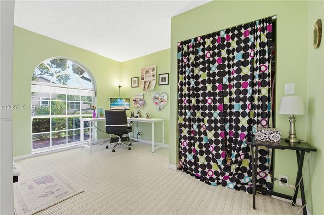 5346 NW 99th Way, Coral Springs, FL 33076