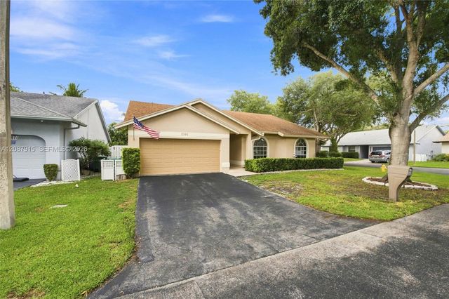 5346 NW 99th Way, Coral Springs, FL 33076
