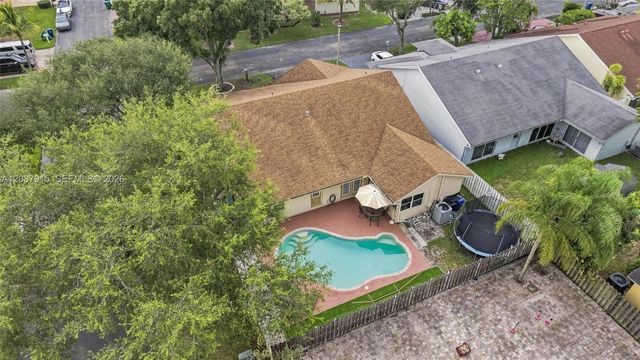 5346 NW 99th Way, Coral Springs, FL 33076