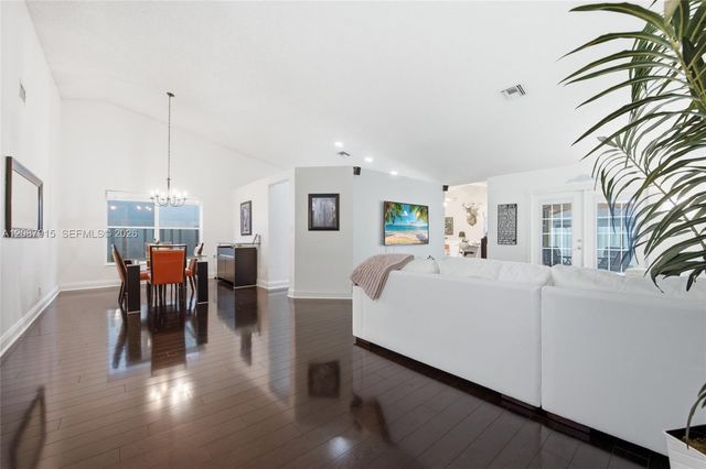 5346 NW 99th Way, Coral Springs, FL 33076
