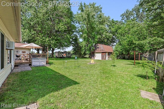 400 Juliet Drive, Almont Village, MI 48003