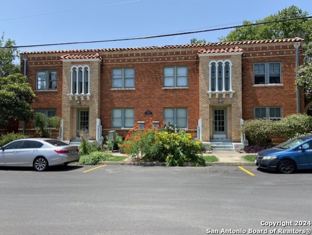 323 Carleton Ct Apt 5, San Antonio, TX 78212