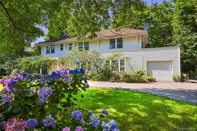 14 Clover Drive, Great Neck, NY 11021