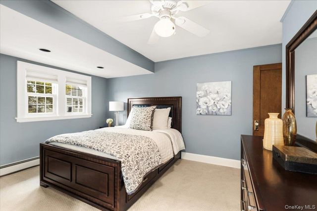 30 Astor Place, Williston Park, NY 11596