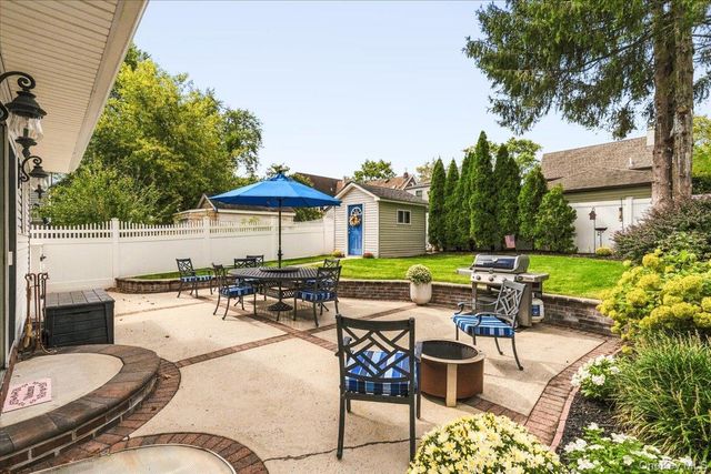 30 Astor Place, Williston Park, NY 11596