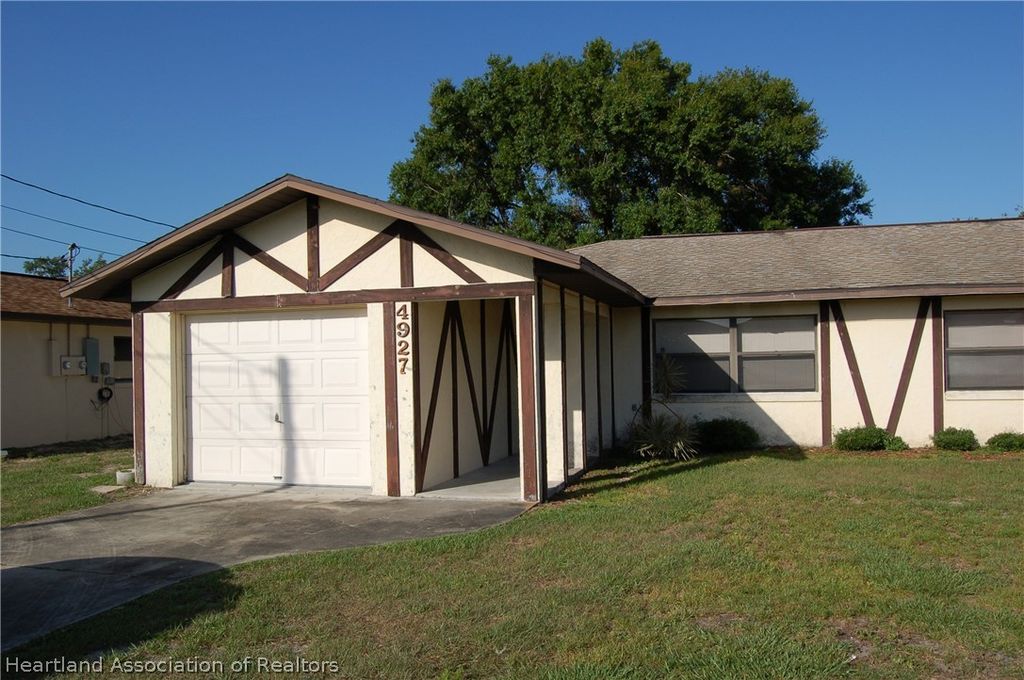 4927 Manatee Drive, Sebring, FL 33870