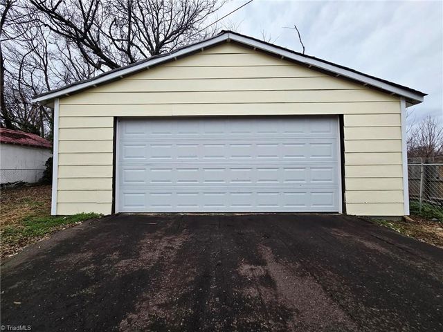 2508 Ossipee Front Street, Elon, NC 27244