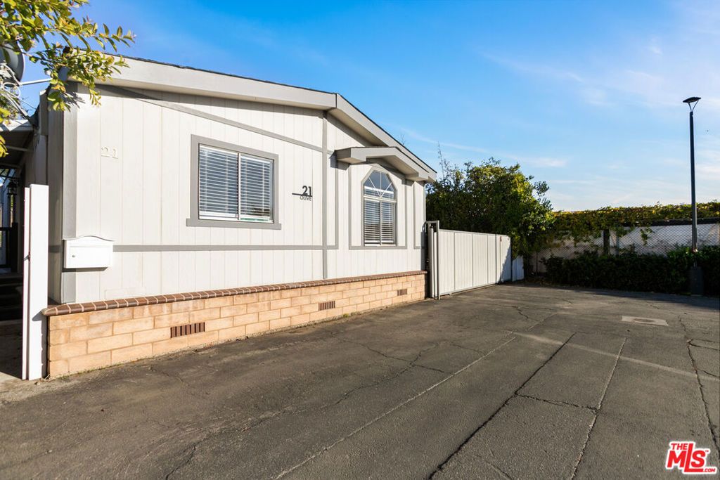 8250 Lankershim Boulevard 198, North Hollywood, CA 91605