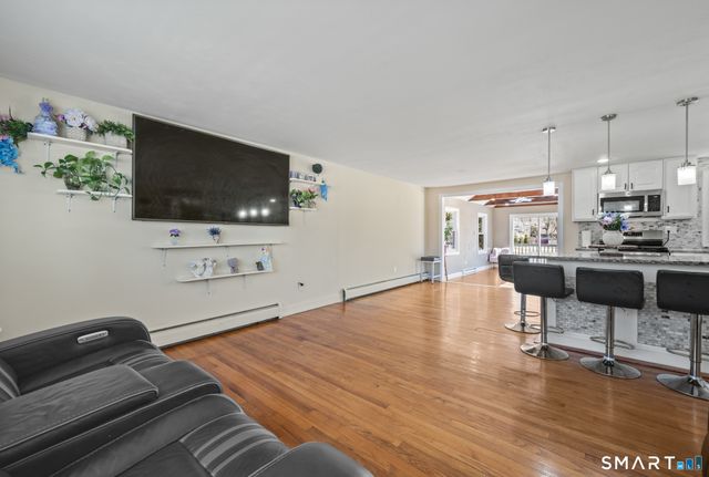 18 Crestwood Trail, East Hartford, CT 06118