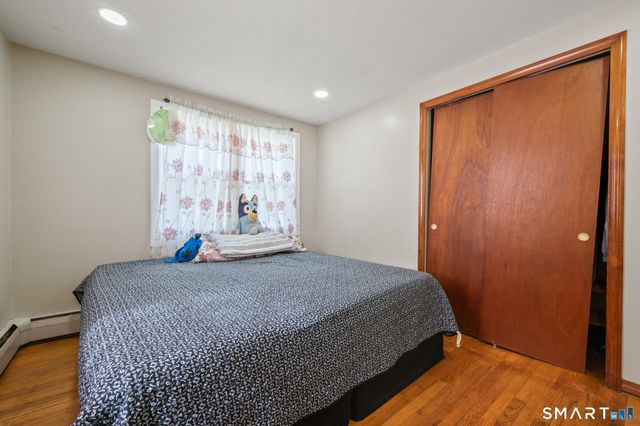 18 Crestwood Trail, East Hartford, CT 06118