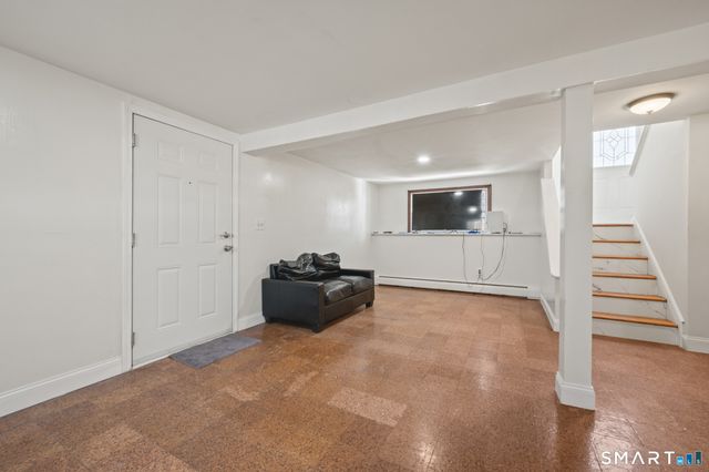 18 Crestwood Trail, East Hartford, CT 06118