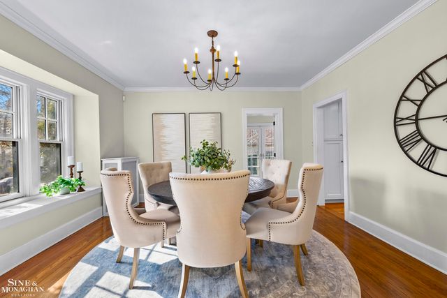 1425 Bishop Road, Grosse Pointe Park, MI 48230