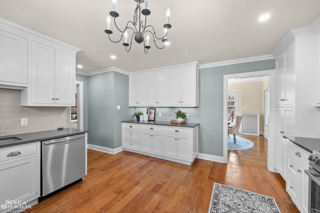 1425 Bishop Road, Grosse Pointe Park, MI 48230