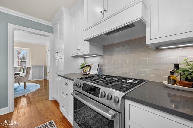 1425 Bishop Road, Grosse Pointe Park, MI 48230