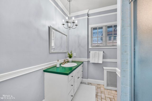 1425 Bishop Road, Grosse Pointe Park, MI 48230