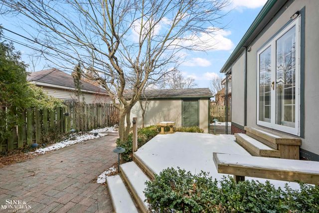 1425 Bishop Road, Grosse Pointe Park, MI 48230