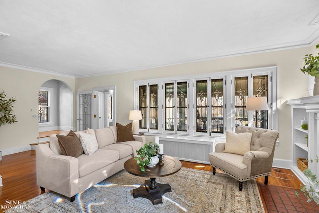 1425 Bishop Road, Grosse Pointe Park, MI 48230