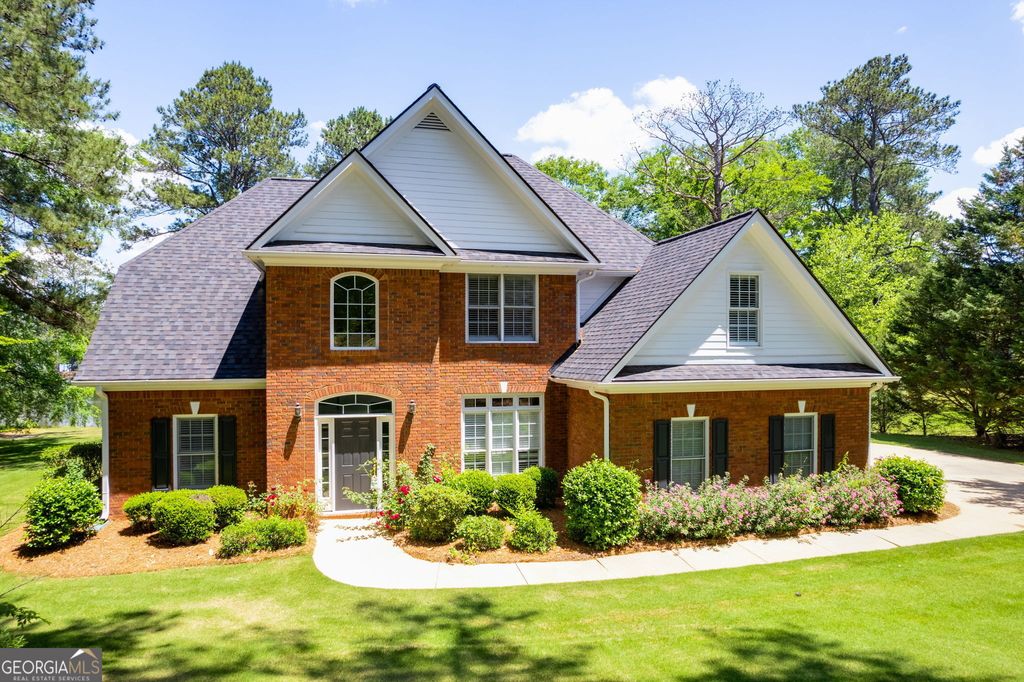110 Pond View Point, Lagrange, GA 30240