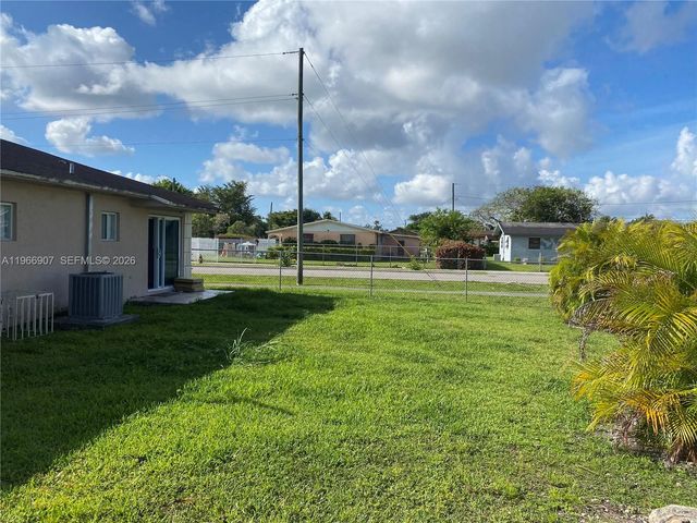 1205 NW 7th Ave, Florida City, FL 33034