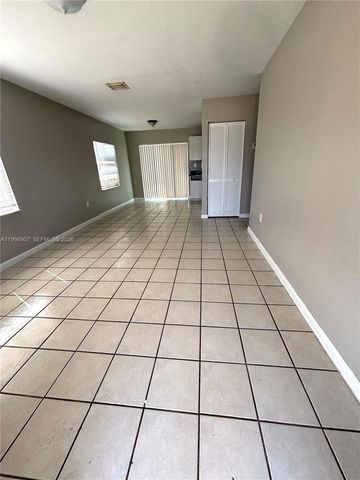 1205 NW 7th Ave, Florida City, FL 33034