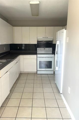 1205 NW 7th Ave, Florida City, FL 33034