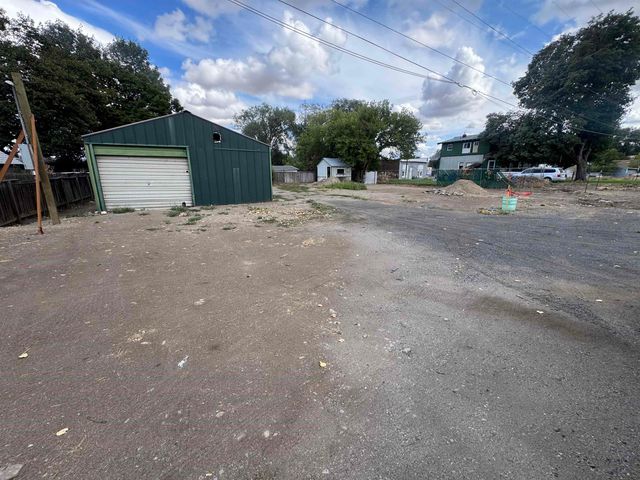 12216 N Main St, Mead, WA 99021 property photo