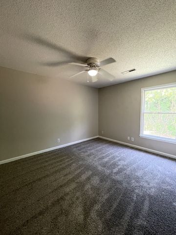 154 Shady Maple Dr, Clarksville, TN 37043