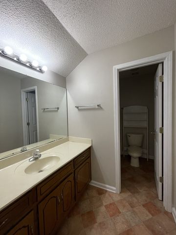 154 Shady Maple Dr, Clarksville, TN 37043