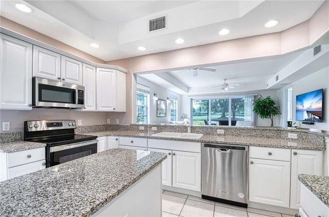 8649 Champions PT 1201, Naples, FL 34113