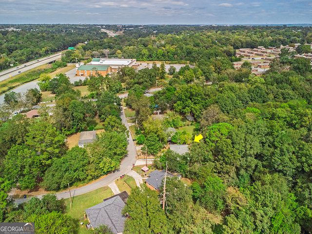 1124 N Beddingfield Drive, Macon, GA 31206