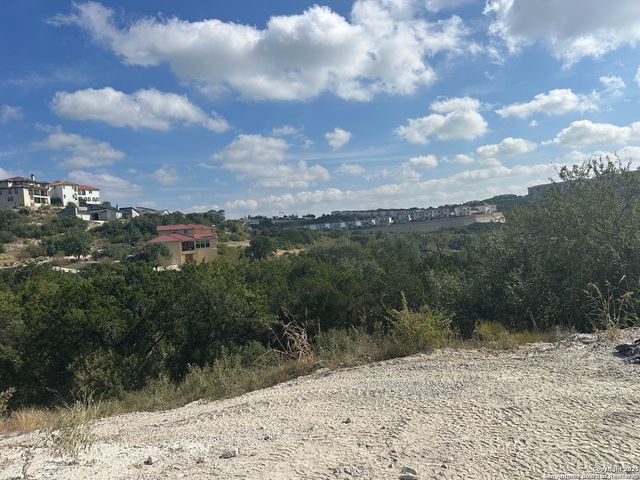 17614 King Cor, San Antonio, TX 78255