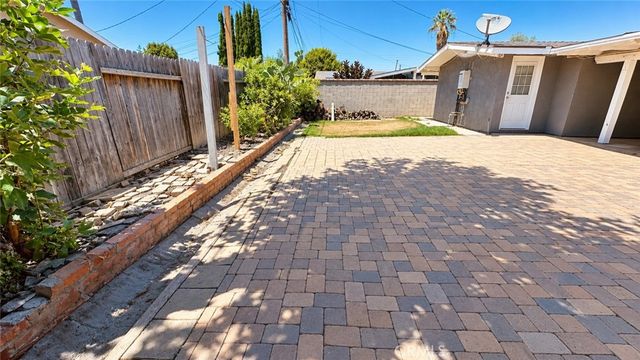 1582 Garland Avenue, Tustin, CA 92780
