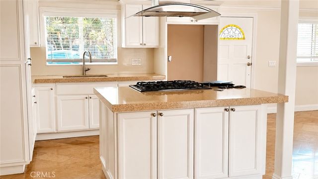 1582 Garland Avenue, Tustin, CA 92780