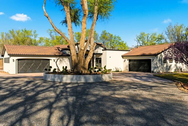 420 Calle Conejo Lane, Corrales, NM 87048