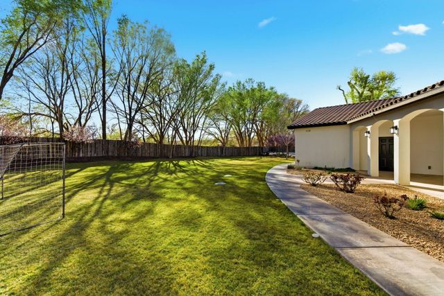 420 Calle Conejo Lane, Corrales, NM 87048